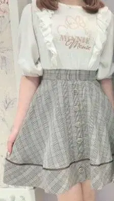 [ 인기 완판템 ] evelyn 에블린 미니 마우스 어깨 프릴 니트