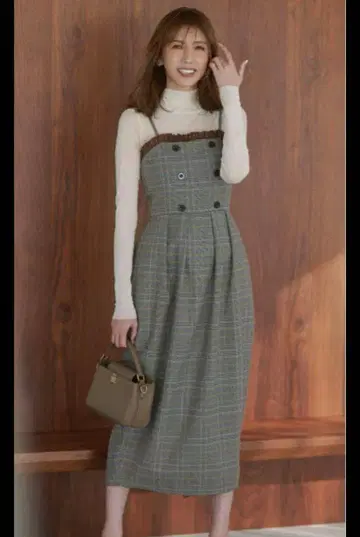 새상품, 미사용 [ 미카 씨 콜라보 ] 체크 베어 원피스