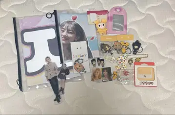 트와이스 지효 슬로건 키링 투두니 콜렉트북