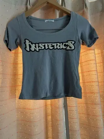 HystericGlamour 그레이 프린트 로고 T셔츠