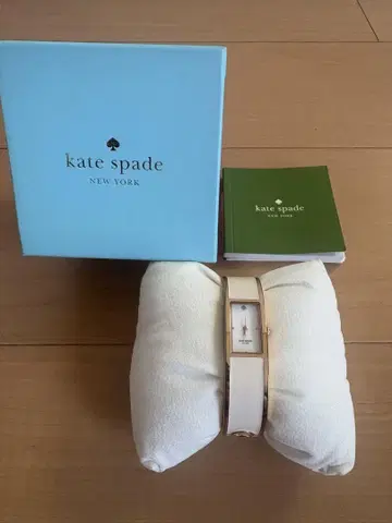 케이트 스페이드 뱅글 워치 화이트