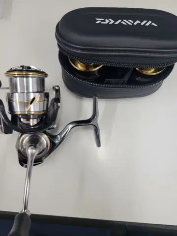 다이와 20 루비아스 FCLT2500S-XH 스풀 세트