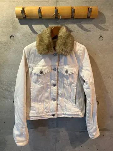 화이트 데님 자켓 퍼 옷깃
