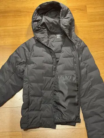UNIQLO PUFF-TECH 다운 자켓 L 사이즈