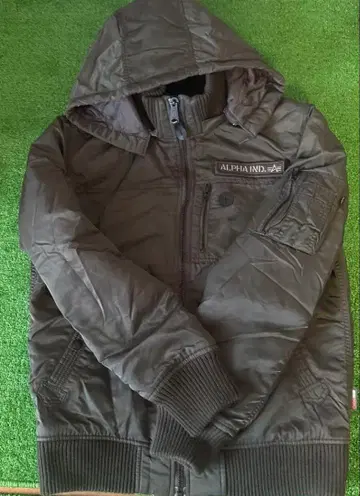알파인더스트리 카키 패딩 자켓