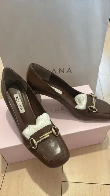 DIANA 브라운 펌프스 약 7cm 힐