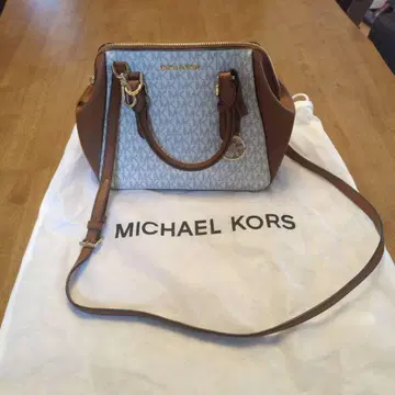 마이클코어스 숄더백