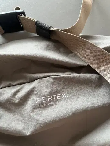다이와 Pertex 바디백