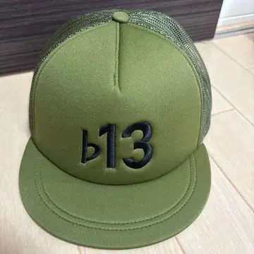FLAT THIRTEEN b13 캡