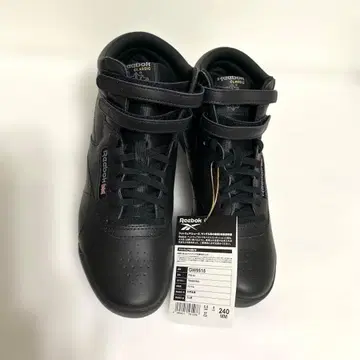[ 새상품 ] Reebok 블랙 하이컷 스니커즈 240mm