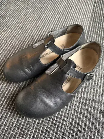 BIRKENSTOCK 티켄 스트랩 슈즈 37 T스트랩