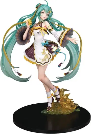 하츠네 미쿠 중추의 밤 ver. 1/7 스케일 피규어