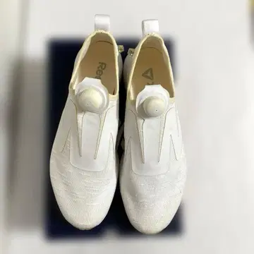 [ 미사용 ] Reebok Zig Kinetica 화이트