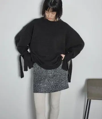 the yOn 글리터 샤기 미니 스커트