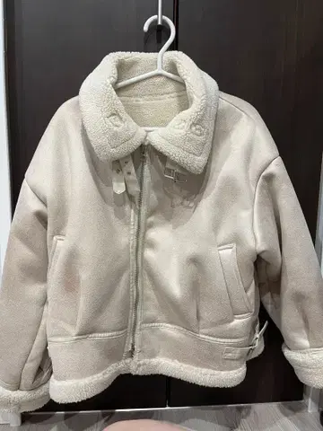 INGNI M 보아 옷깃 무스탕 코트