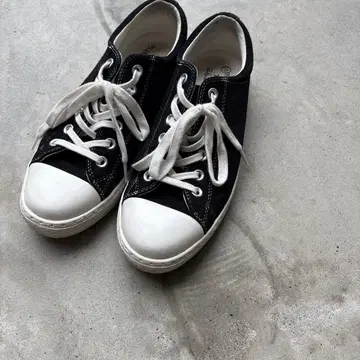 론 헤르만 Converse 블랙 로우컷 스니커즈