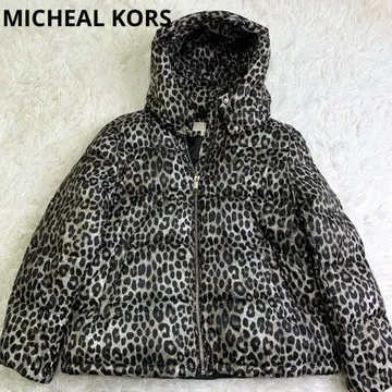 새상품급 MICHEAL KORS 레오파드 볼륨 다운 인기