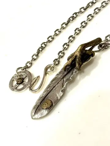 고로즈 금 메탈 페더 목걸이