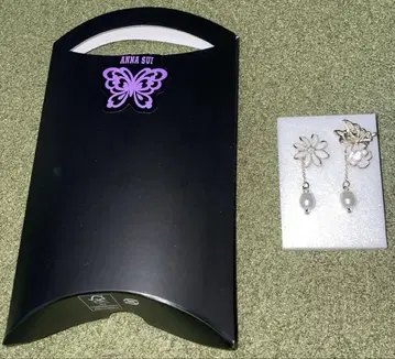 ANNA SUI 귀걸이