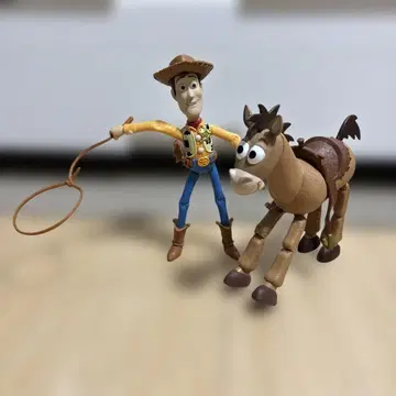 우디와 불스아이 피규어 세트