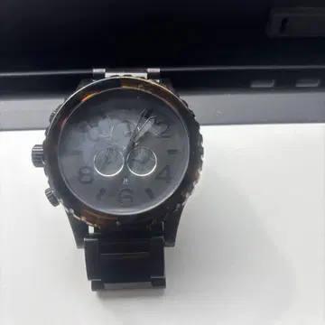 NIXON 닉슨 THE 51-30 CHRONO 블랙 손목시계