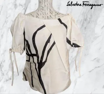 Salvatore Ferragamo 아이보리 블랙 스트라이프 블라우스