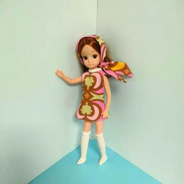 핸드메이드 복각판 2대 리카짱 사이즈 에이미 버틀러 3종 세트