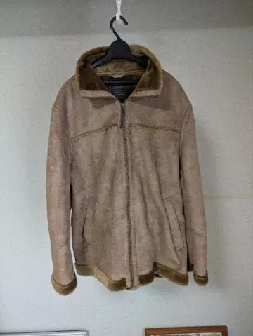 Louis Chabron (루이 샤브롱) 점퍼. size 2L 미사용