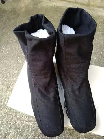 블랙 슬립온 부츠
