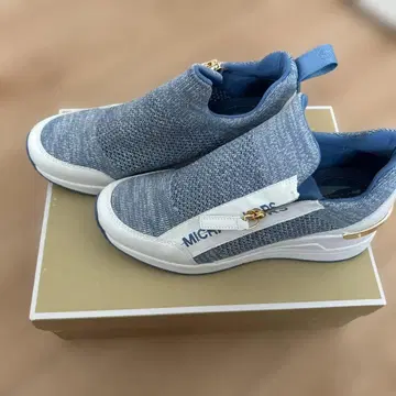 새상품 MICHAEL KORS 지퍼 달린 여성 스니커즈