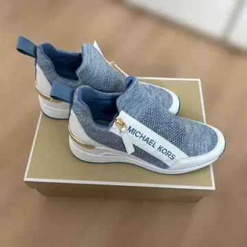 새상품 MICHAEL KORS 지퍼 스니커즈