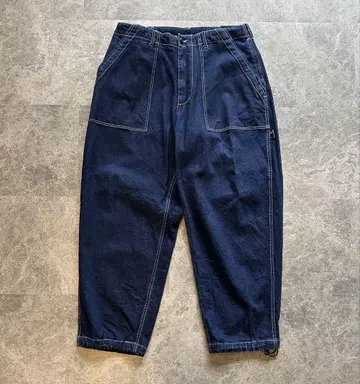BROCHURE BAKER DENIM
