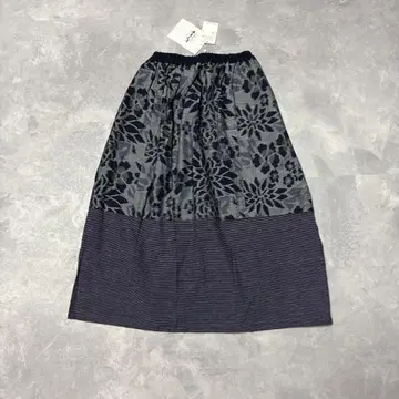 [ 미사용 ] 기에몽  절개 스커트 꽃무늬 백화요란
