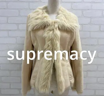 새상품급 supremacy 베이지 무스탕 인조 모피 달린 자켓