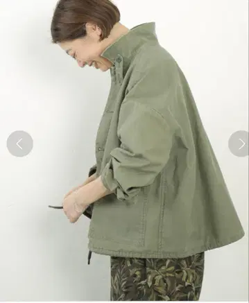 백 새틴 플레어 블루종