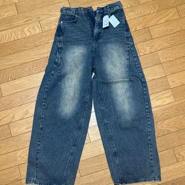 미사용 새상품 와이드 레그 데님 팬츠 커브 데님 다크 블루