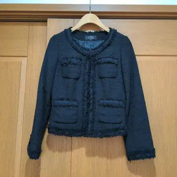 블랙 노카라 자켓 프린지 마감