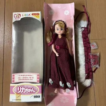 활기찬 마이쨩 인형 본체 와인 레드 드레스