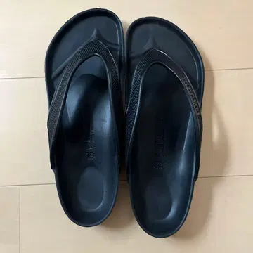 BIRKENSTOCK 블랙 플립플랍 43