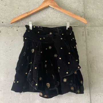 Sezane 블랙 벨벳 큐롯