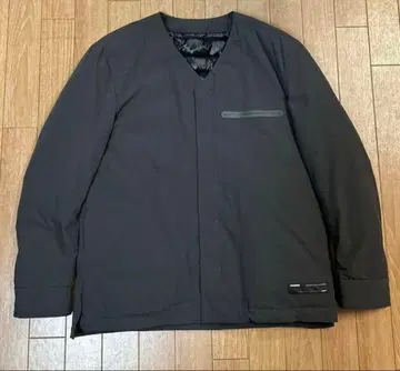 ATTACHMENT 어태치먼트 다운 자켓 V넥 블랙