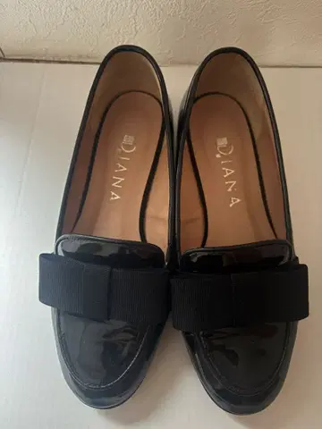 다이애나 블랙 로퍼 에나멜 레인 신발 22cm