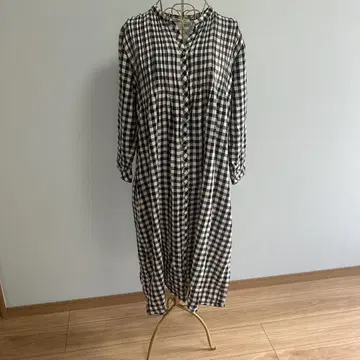 체크 무늬 긴팔 셔츠 원피스