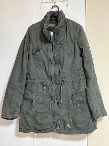 올리브 그린 퍼 포함 모즈 코트