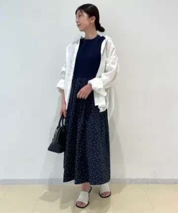 Mila Owen 로우웨스트 개더 도킹 원피스