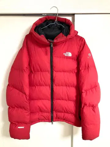 THE NORTH FACE SUMMIT 빨간색 다운 자켓