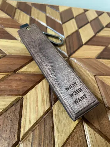 what we want 립 케이스
