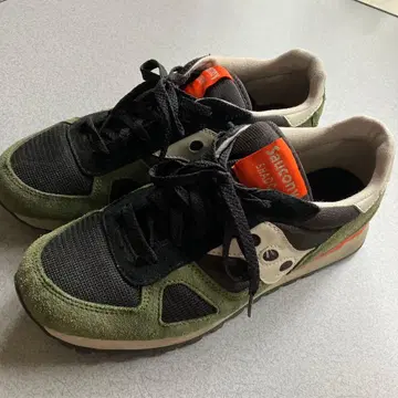 Saucony Shadow 스니커즈 올리브/블랙