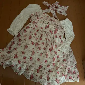 리즈리사 레이어드 스타일 홀터넥 미니 원피스