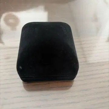 UVERworld 별 모양 귀걸이 (한쪽용)